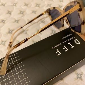 Diff eyewear-Becky II-cream tortoise pink mirror